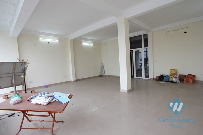 Office for rent in Au Co Street, Tay Ho, Ha Noi